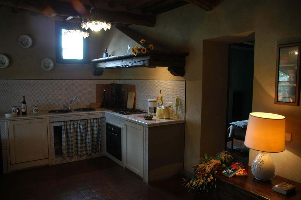 Podere La Casetta - Casa Di Campagna Монтайоне Екстериор снимка
